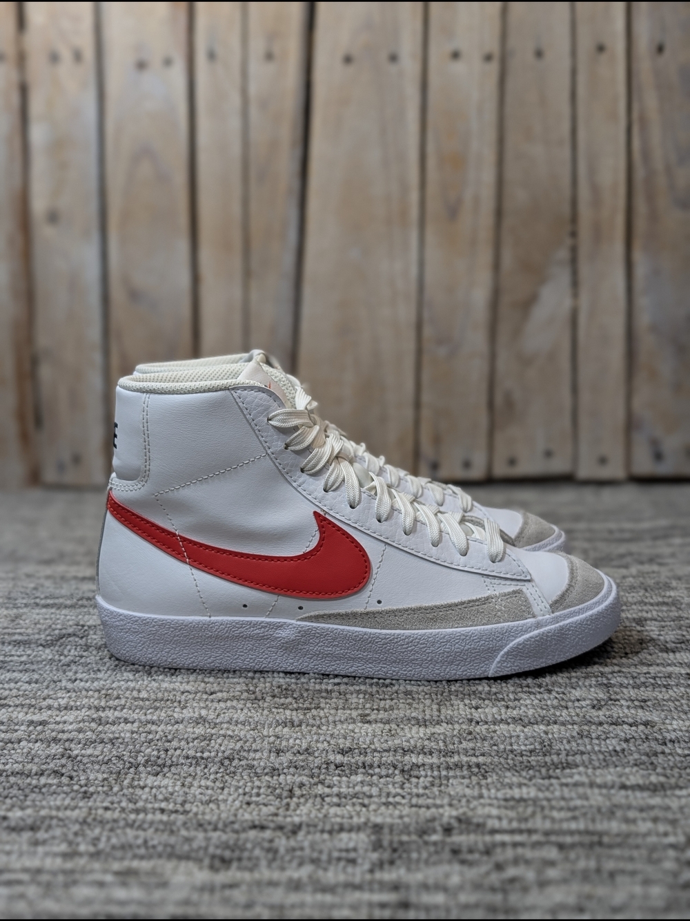 Nike Blazer Mid '77 Vintage in White/Red/Blue - Size 5.5Y/7 Women